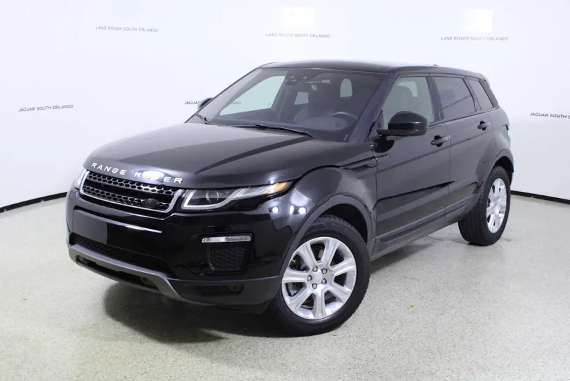 2018 Land Rover Range Rover Evoque SE photo 1