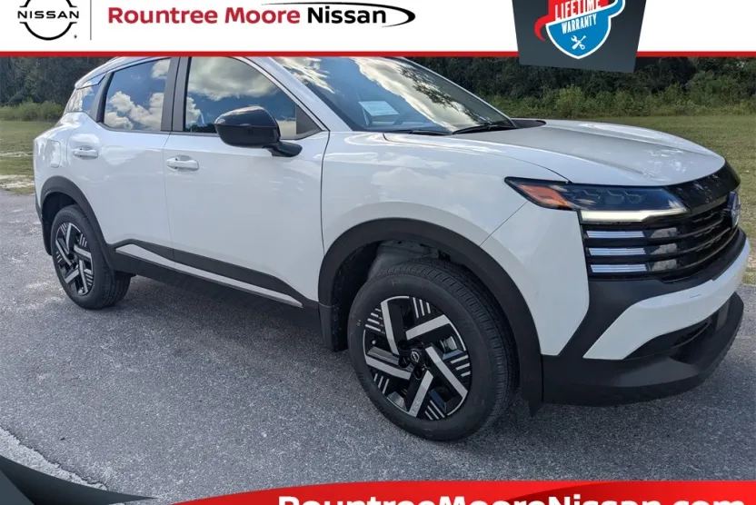 2026 Nissan Kicks SV photo 1