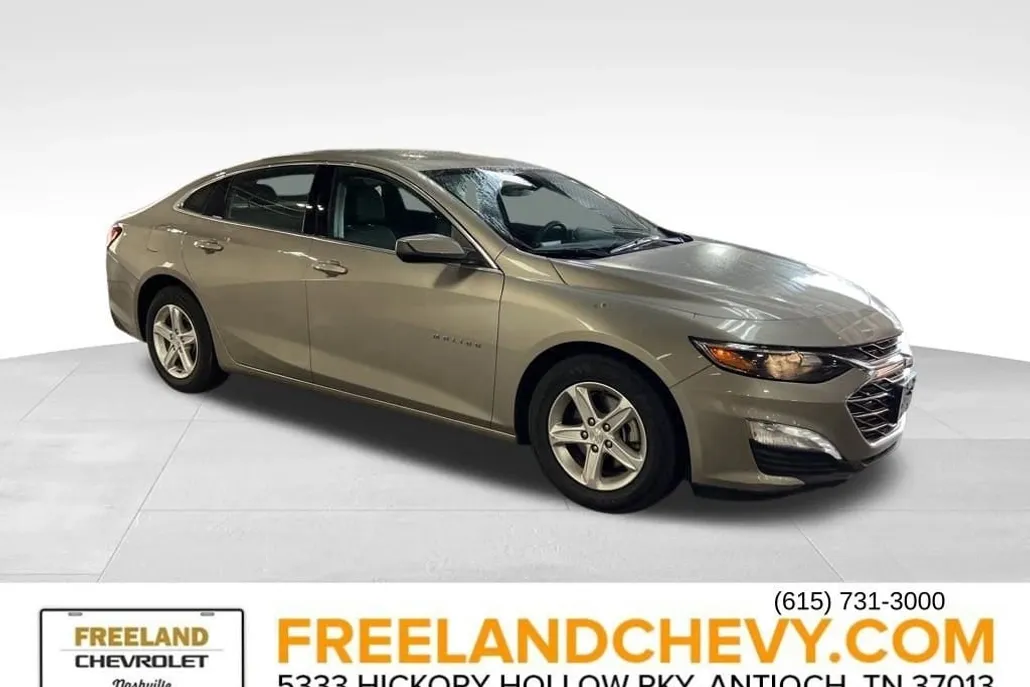 2022 Chevrolet Malibu 1LT photo 1