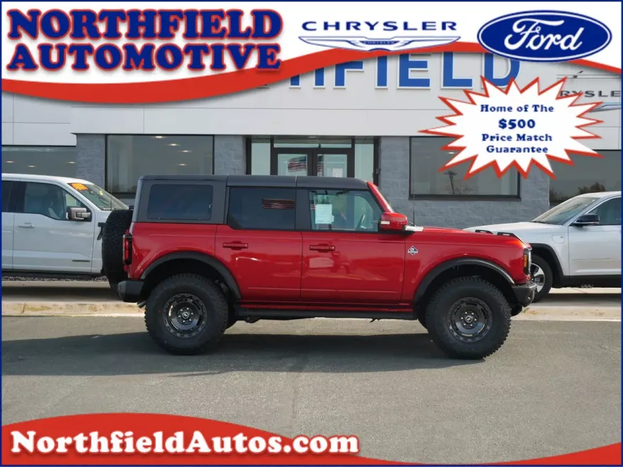 2024 Ford Bronco Outer Banks photo 1