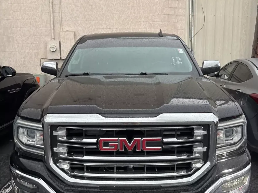 2018 Gmc Sierra 1500 SLT photo 1