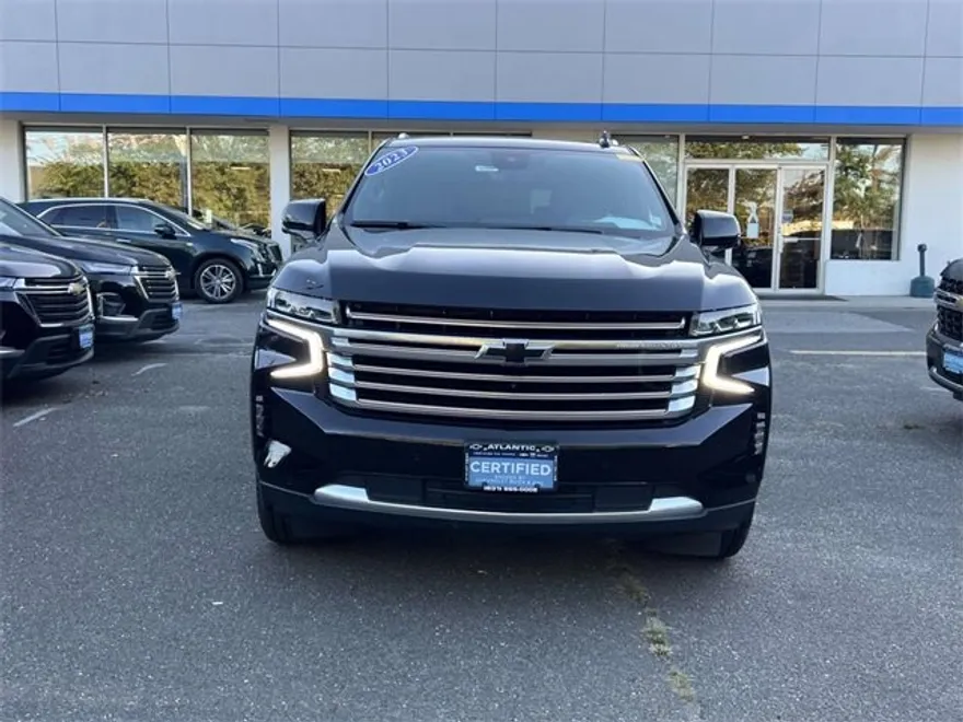 2023 Chevrolet Suburban High Country photo 1