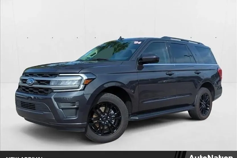 2024 Ford Expedition XLT photo 1