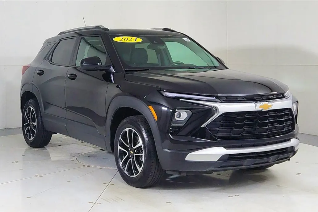 2024 Chevrolet Trailblazer LT photo 1