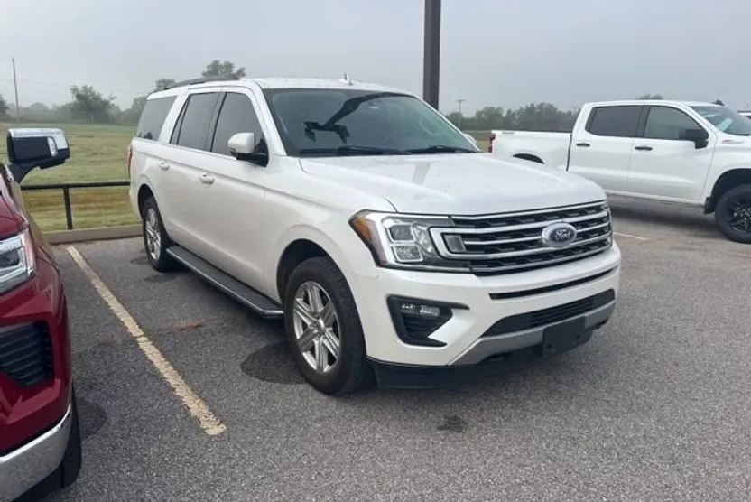2019 Ford Expedition MAX XLT photo 1