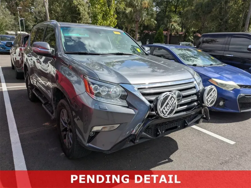 2019 Lexus GX 460 Luxury photo 1