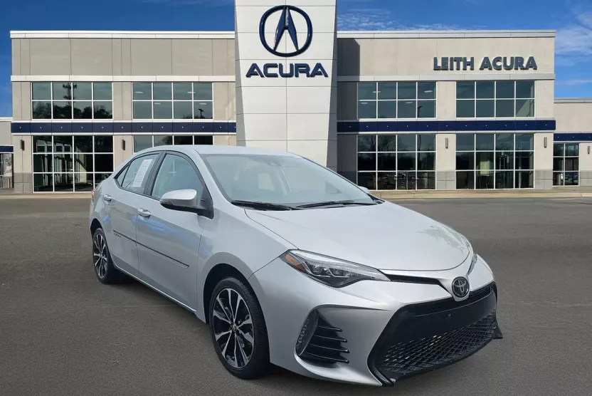 2019 Toyota Corolla SE photo 1