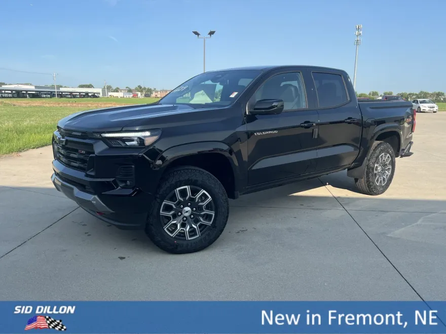 2026 Chevrolet Colorado Z71 photo 1