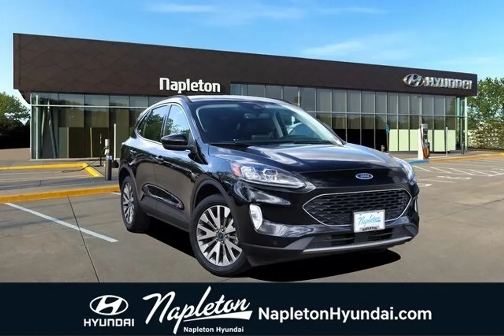 2022 Ford Escape Titanium photo 1