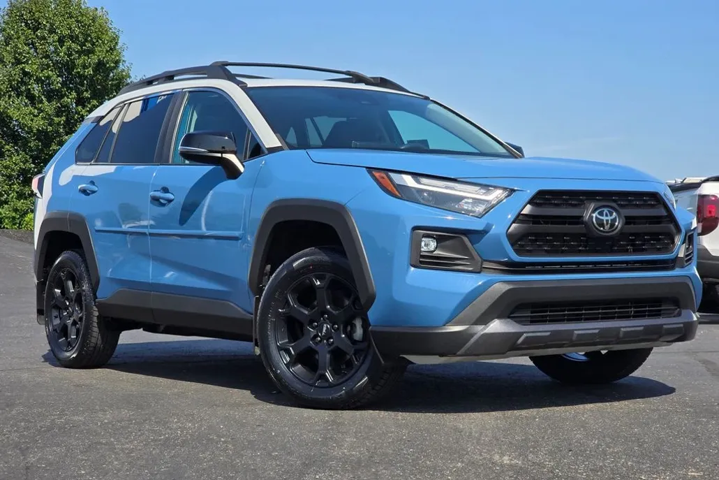 2022 Toyota RAV4 TRD photo 1
