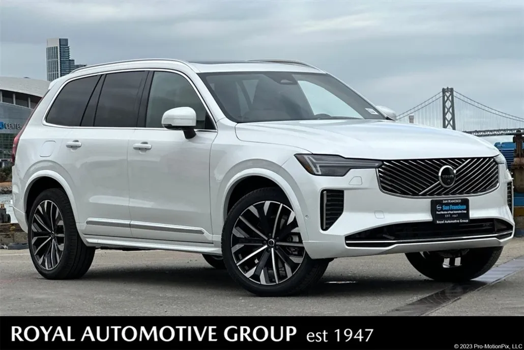 2026 Volvo XC90 Plus photo 1
