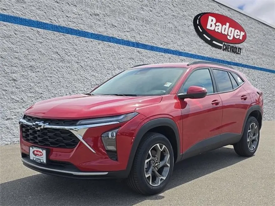 2026 Chevrolet Trax LT photo 1