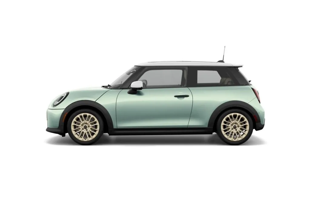 2026 Mini Cooper 2 Door Hardtop S photo 1