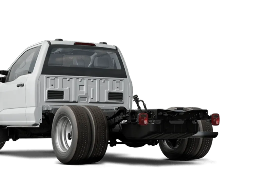 2025 Ford F-600 photo 1