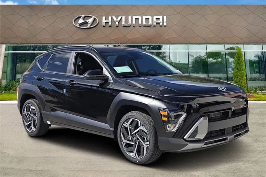 2026 Hyundai Kona SEL photo 1