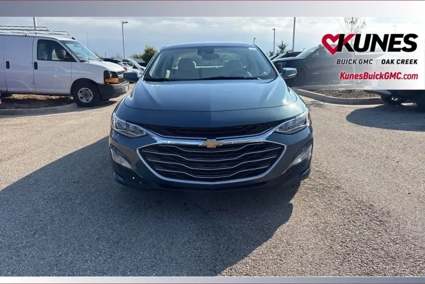 2024 Chevrolet Malibu Premier 2LT photo 1