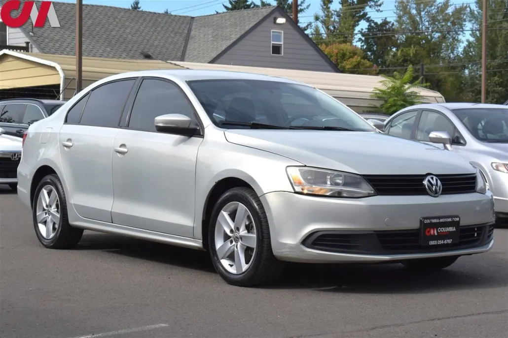2012 Volkswagen Jetta TDI photo 1