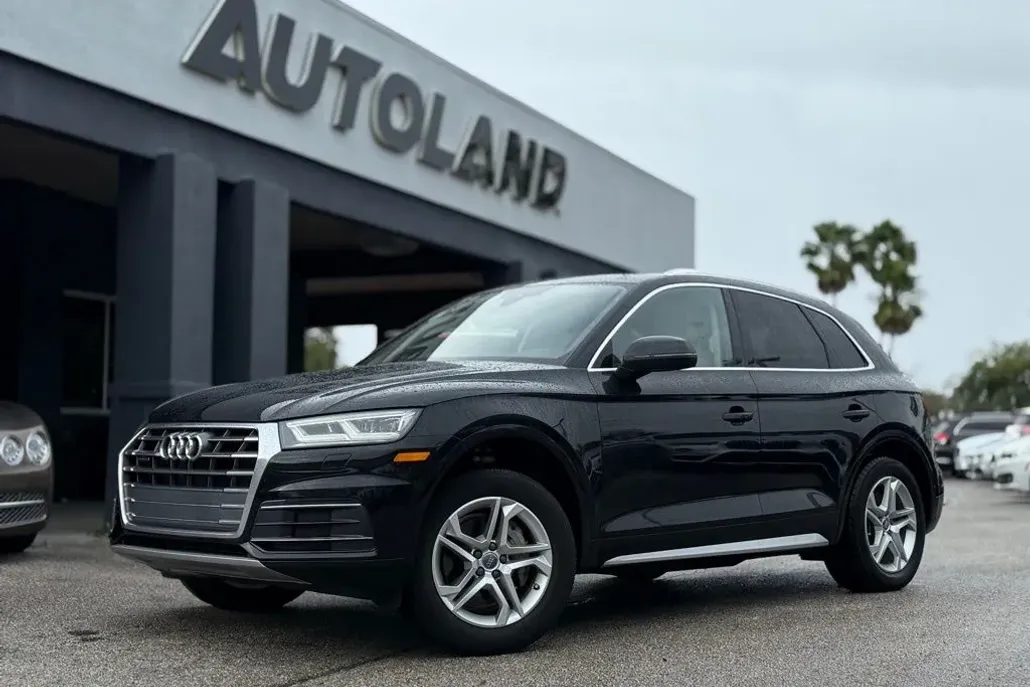 2018 Audi Q5 2.0T Premium Plus photo 1