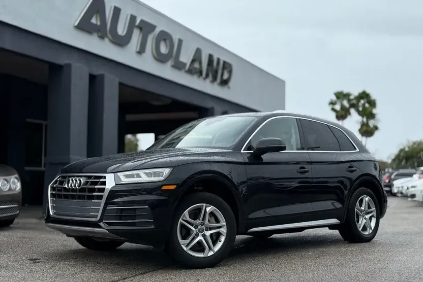 2018 Audi Q5 2.0T Premium Plus photo 1