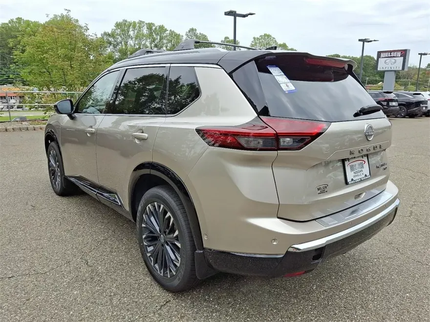 2026 Nissan Rogue Platinum photo 1