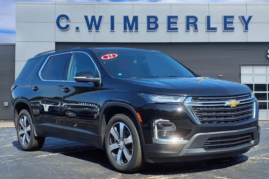 2023 Chevrolet Traverse Leather photo 1