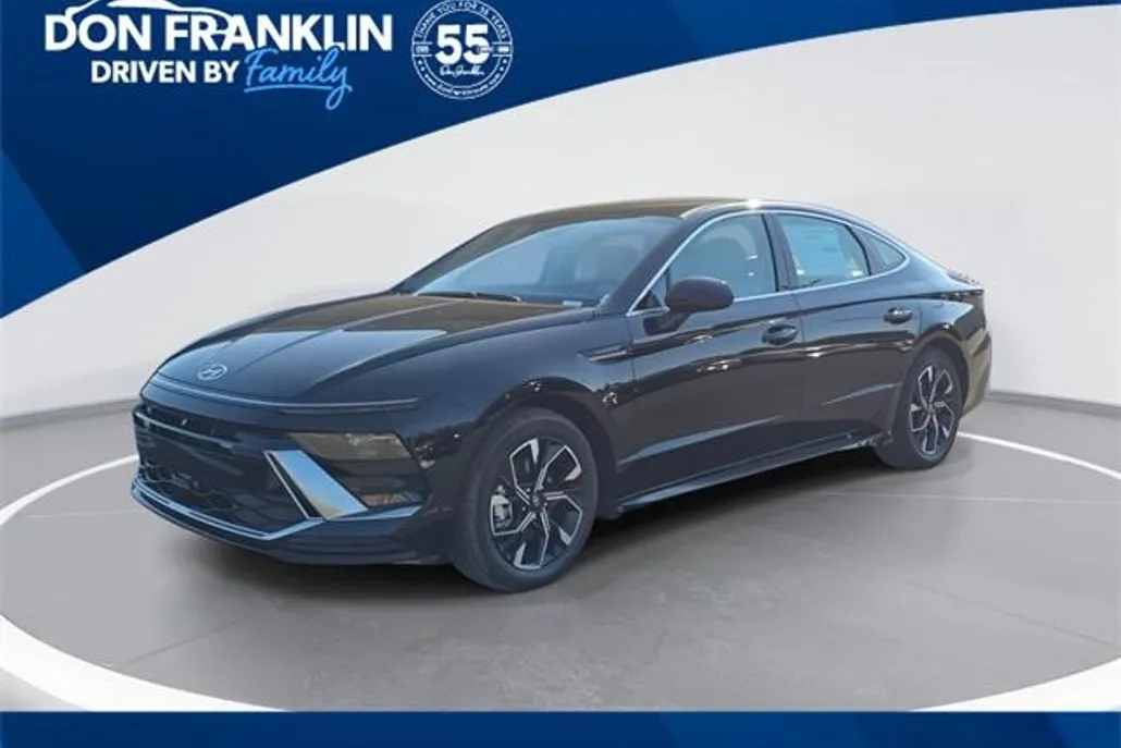 2025 Hyundai Sonata SEL photo 1