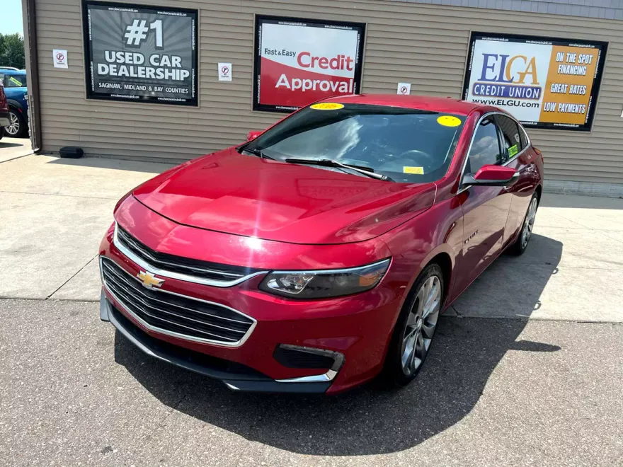 2016 Chevrolet Malibu LTZ photo 1