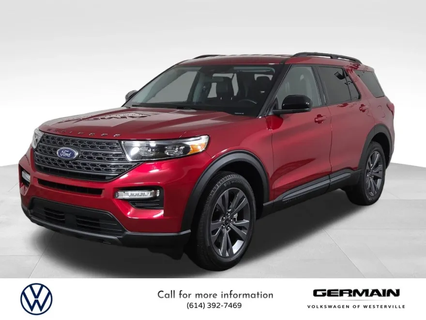 2023 Ford Explorer XLT photo 1