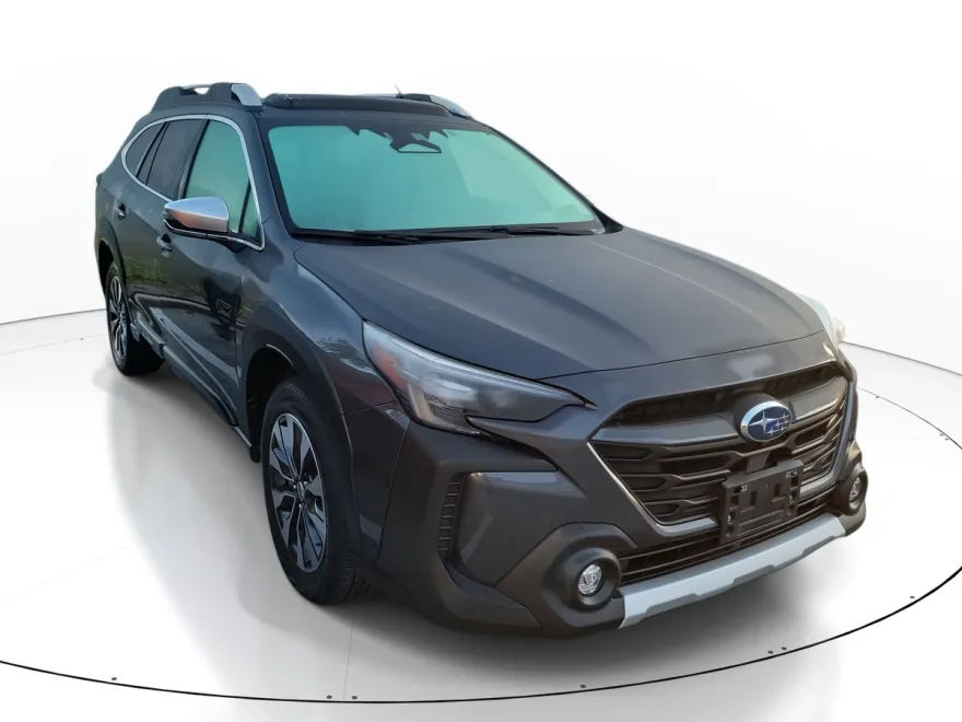 2023 Subaru Outback Touring XT photo 1