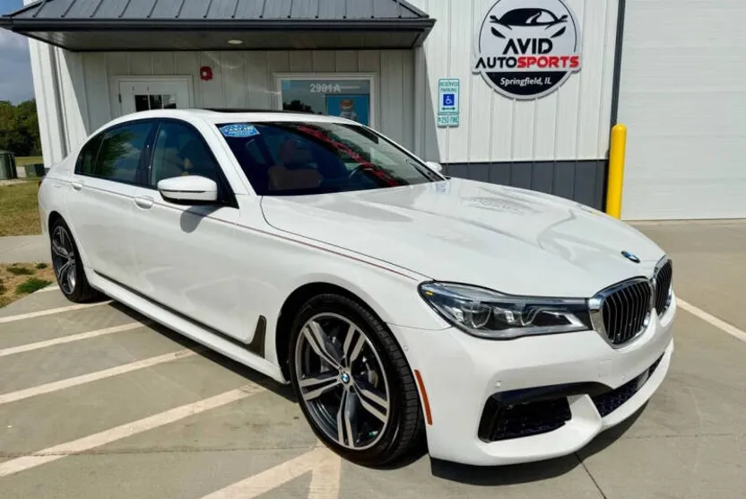 2017 Bmw 750i / B7 photo 1