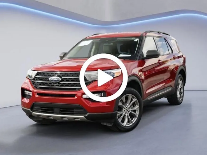 2022 Ford Explorer XLT photo 1