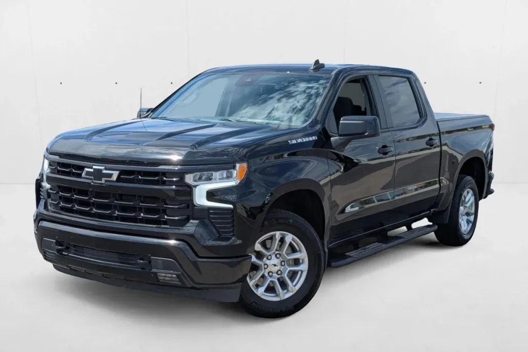 2023 Chevrolet Silverado 1500 RST photo 1