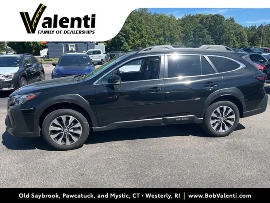 2023 Subaru Outback Limited photo 1