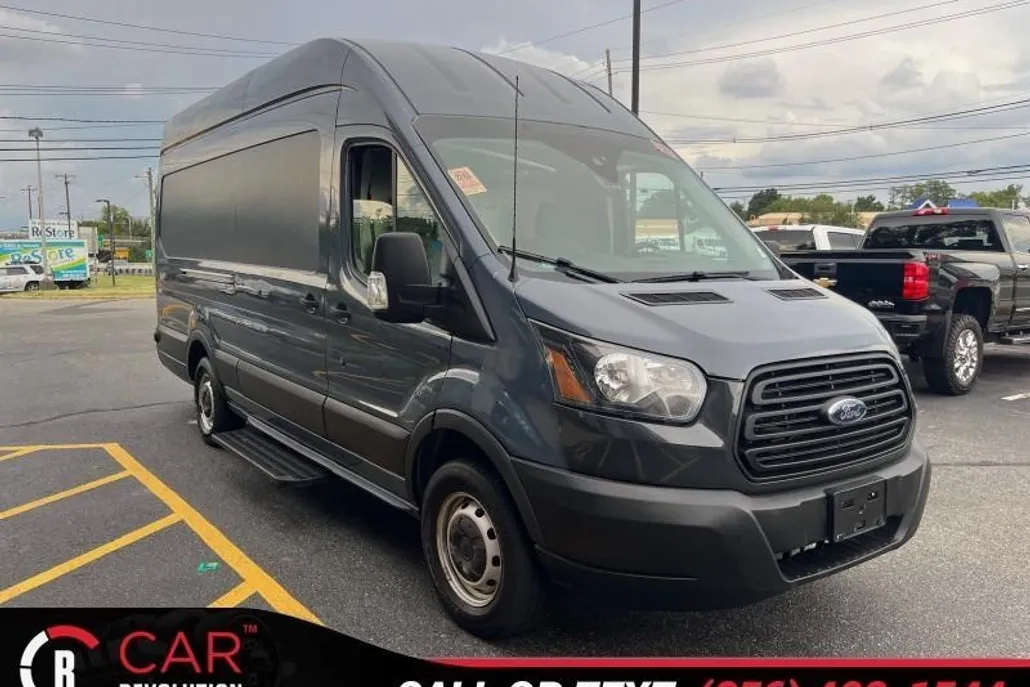2019 Ford Transit Cargo photo 1