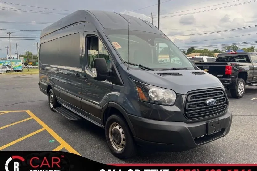 2019 Ford Transit Cargo photo 1