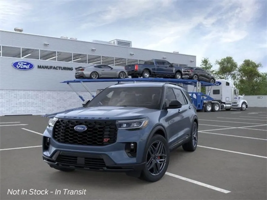 2025 Ford Explorer ST photo 1
