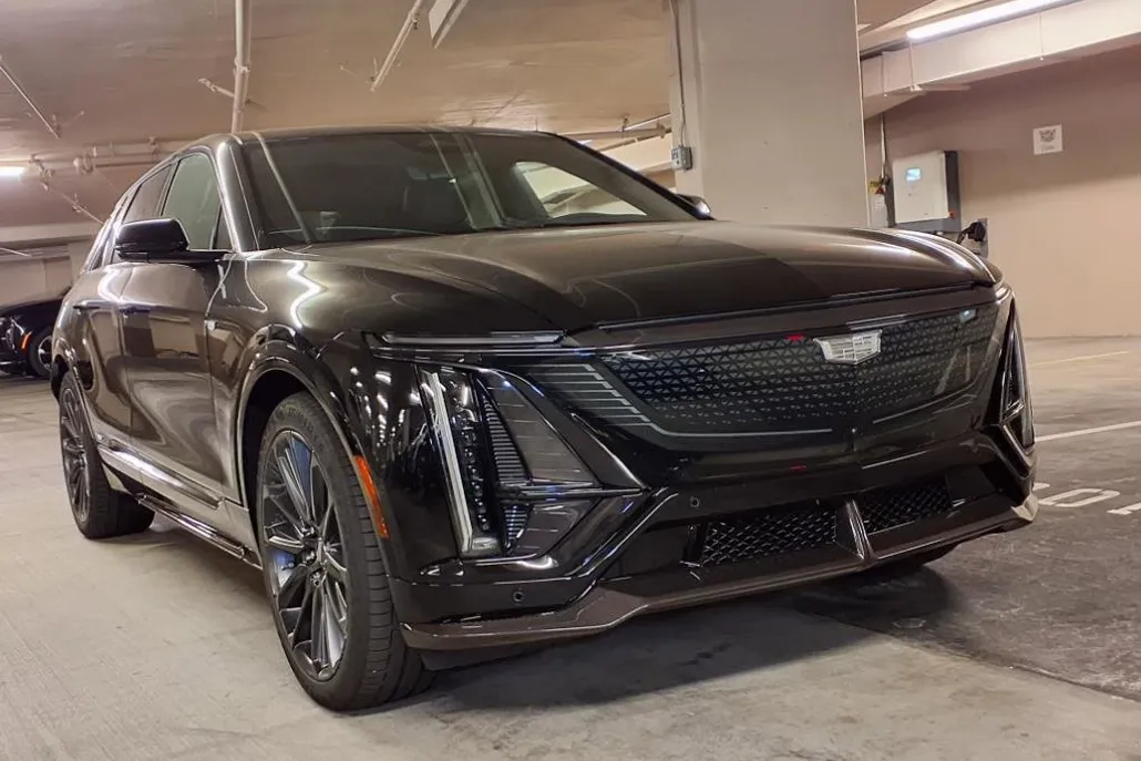2026 Cadillac Lyriq photo 1
