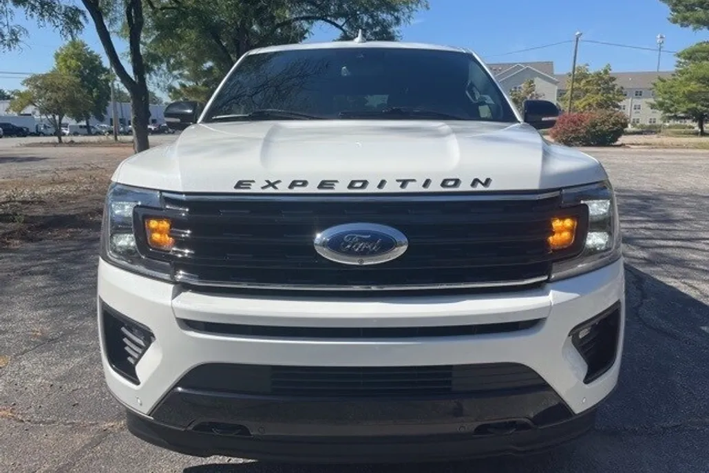 2021 Ford Expedition MAX Limited photo 1