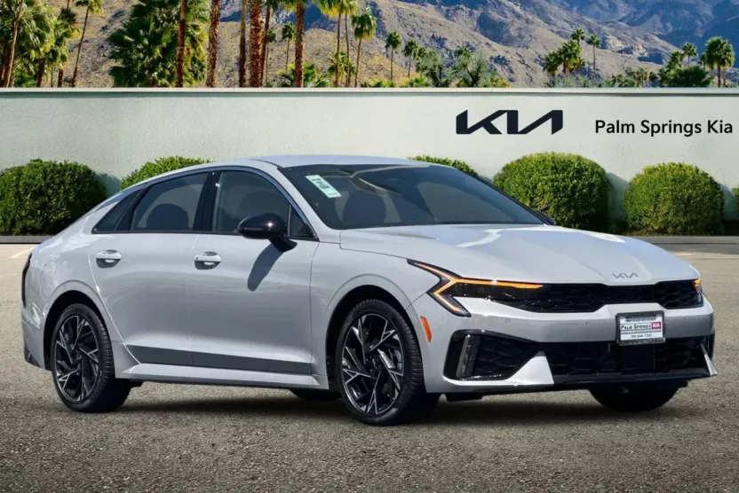 2026 Kia K5 GT-Line photo 1