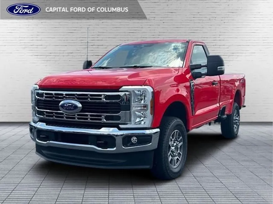 2025 Ford F-350 XLT photo 1