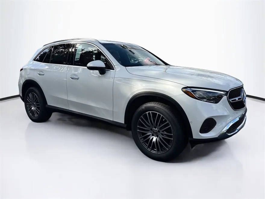2026 Mercedes Benz GLC 300 photo 1