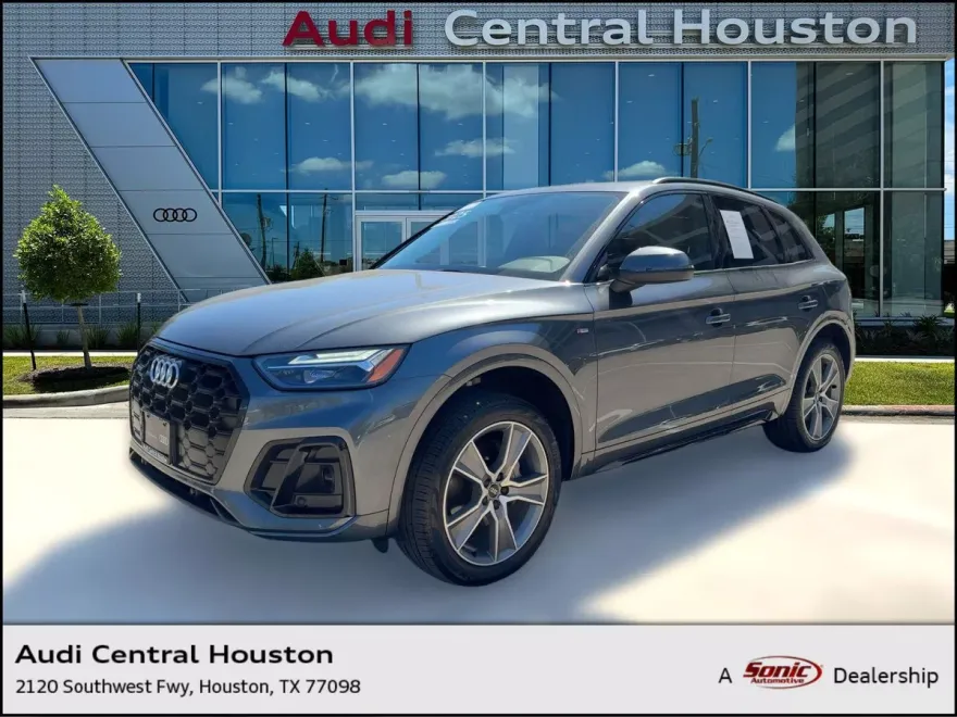2025 Audi Q5 S line Premium photo 1