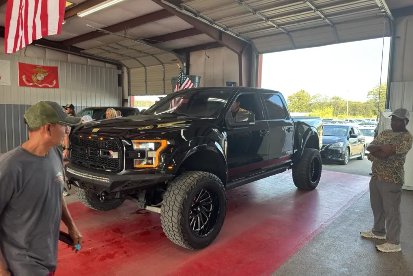 2018 Ford F-150 Raptor photo 1
