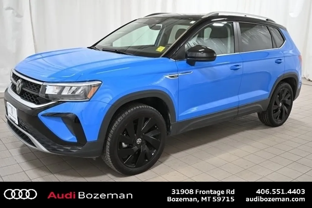 2024 Volkswagen Taos SE photo 1