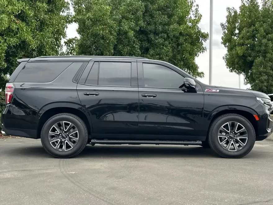 2022 Chevrolet Tahoe Z71 photo 1
