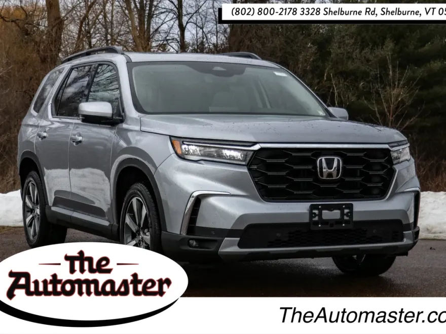 2025 Honda Pilot Touring photo 1