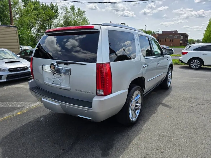 2014 Cadillac Escalade Platinum photo 1