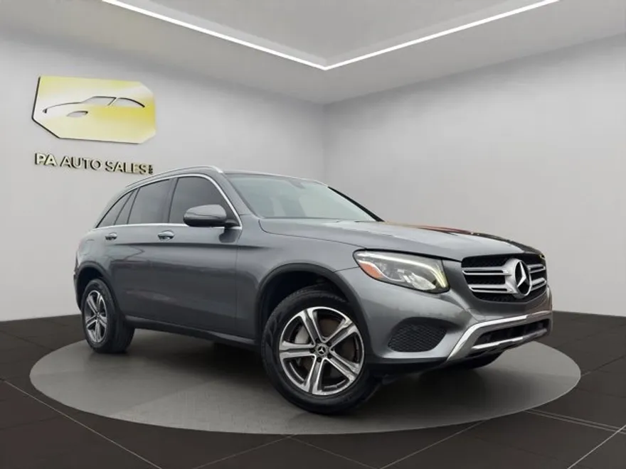 2019 Mercedes Benz GLC 300 4MATIC photo 1