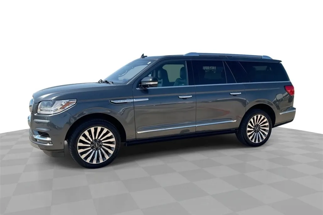 2018 Lincoln Navigator L Reserve photo 1