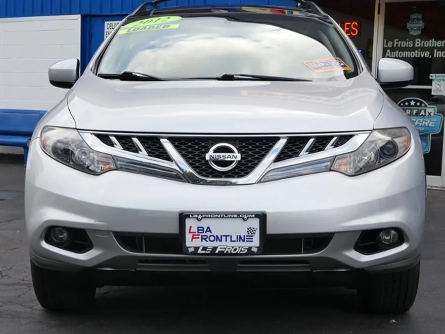 2012 Nissan Murano SV photo 1